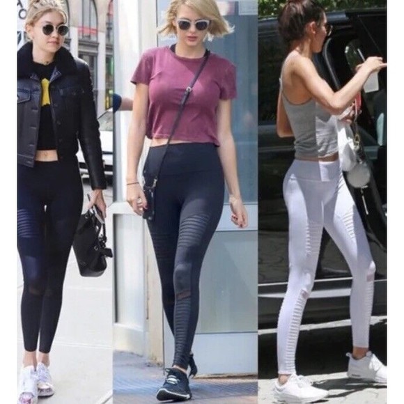 Alo Yoga Moto Leggings Women's Small Black  Mesh Panels - Picture 2 of 13